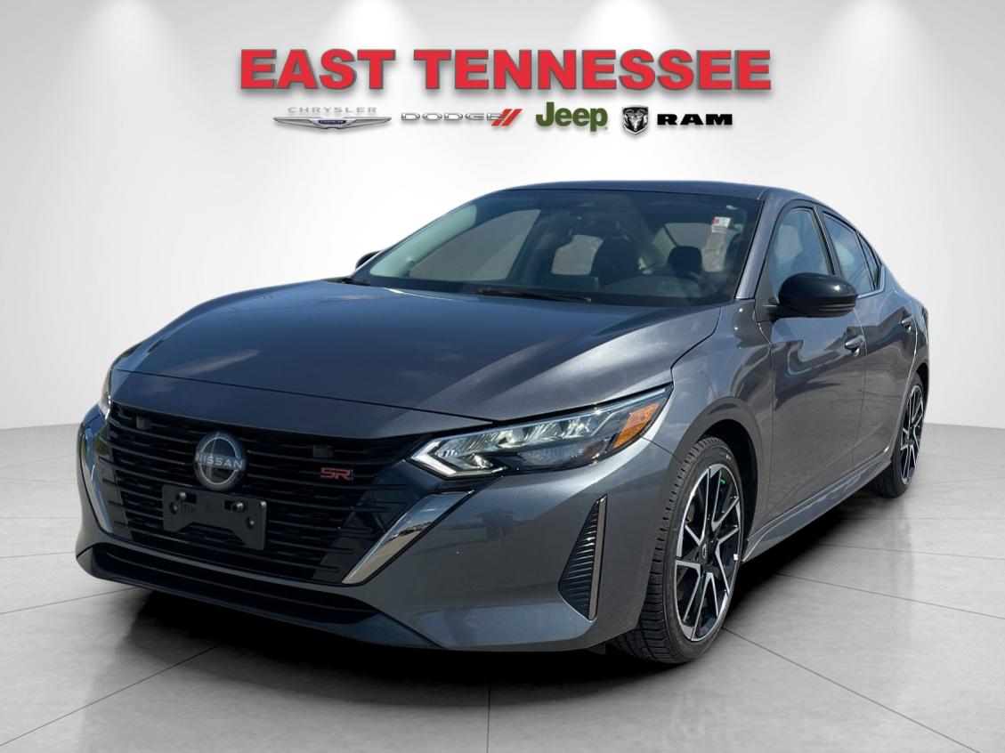 Used 2025 Gray Nissan SR image 7