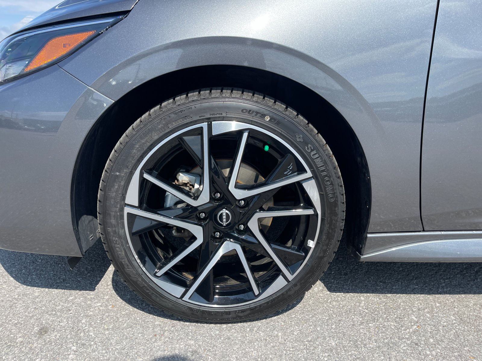 Used 2025 Gray Nissan SR image 30