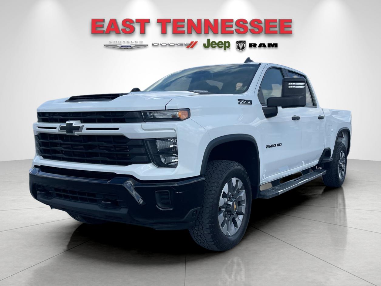 Used 2024 White Chevrolet Custom image 7
