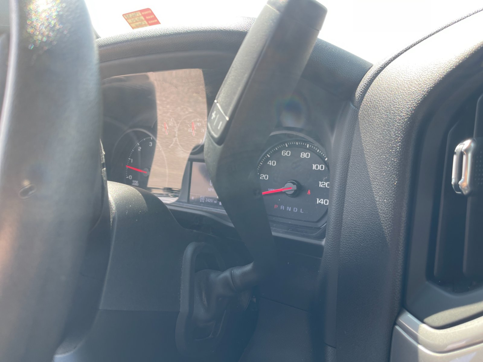 Used 2024 White Chevrolet Custom image 23
