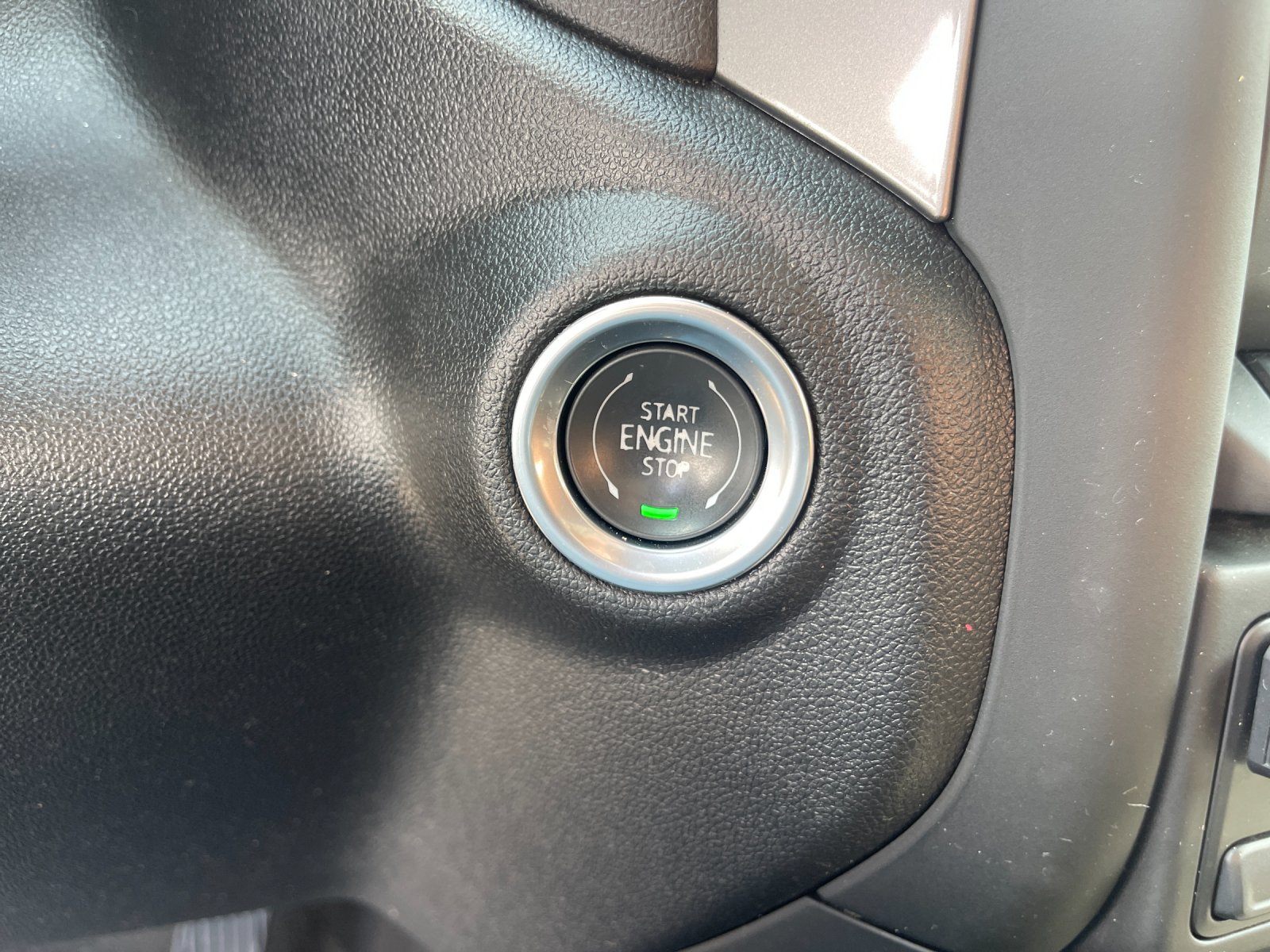 Used 2024 White Chevrolet Custom image 24
