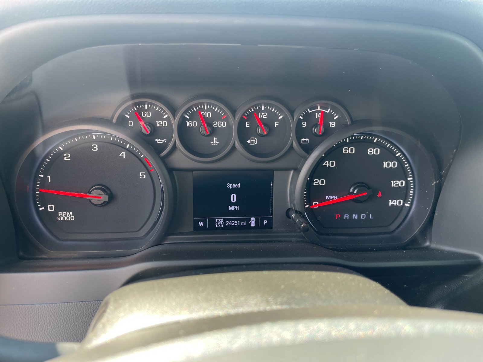 Used 2024 White Chevrolet Custom image 28