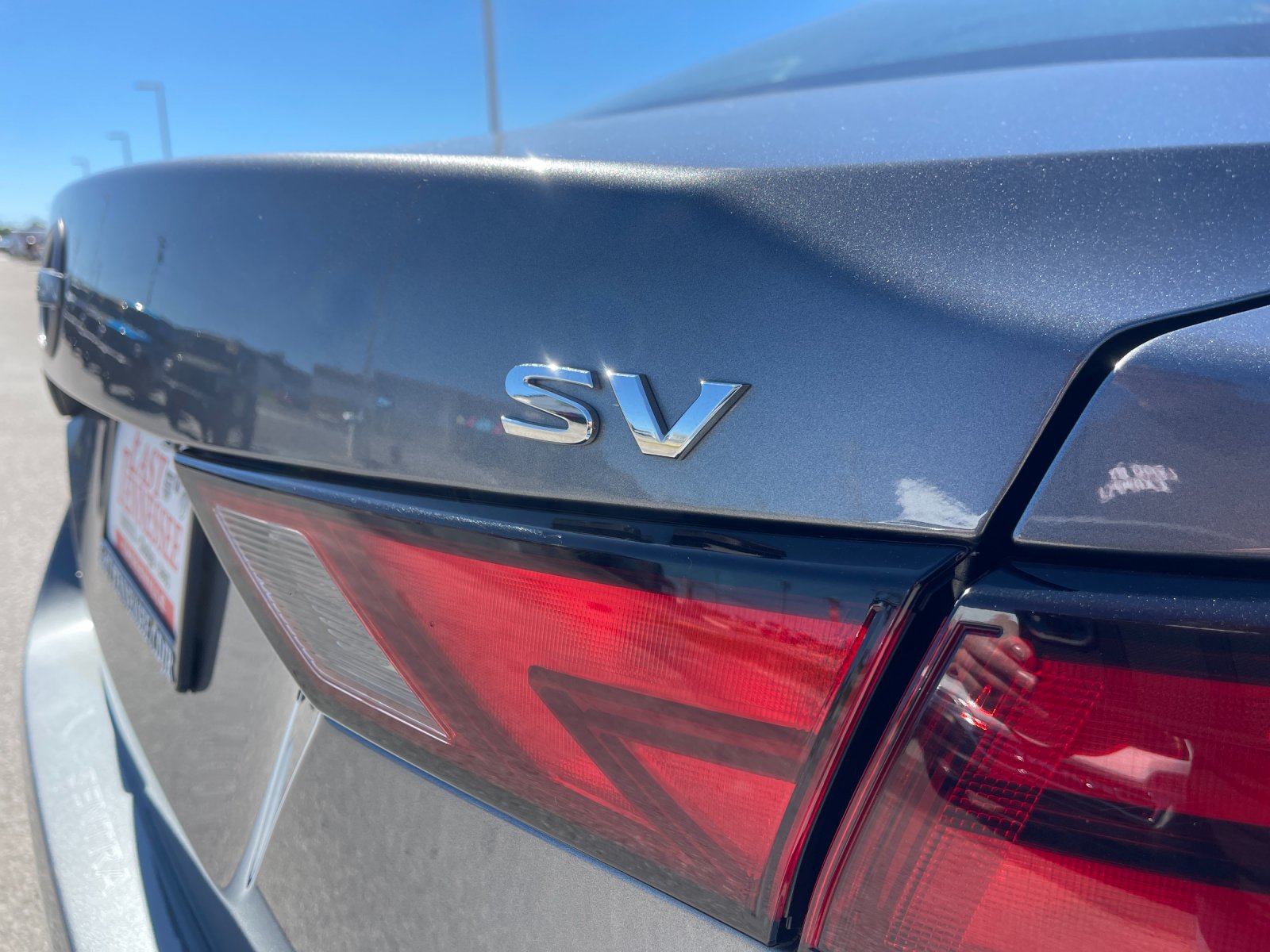 Used 2024 Gray Nissan SV image 31
