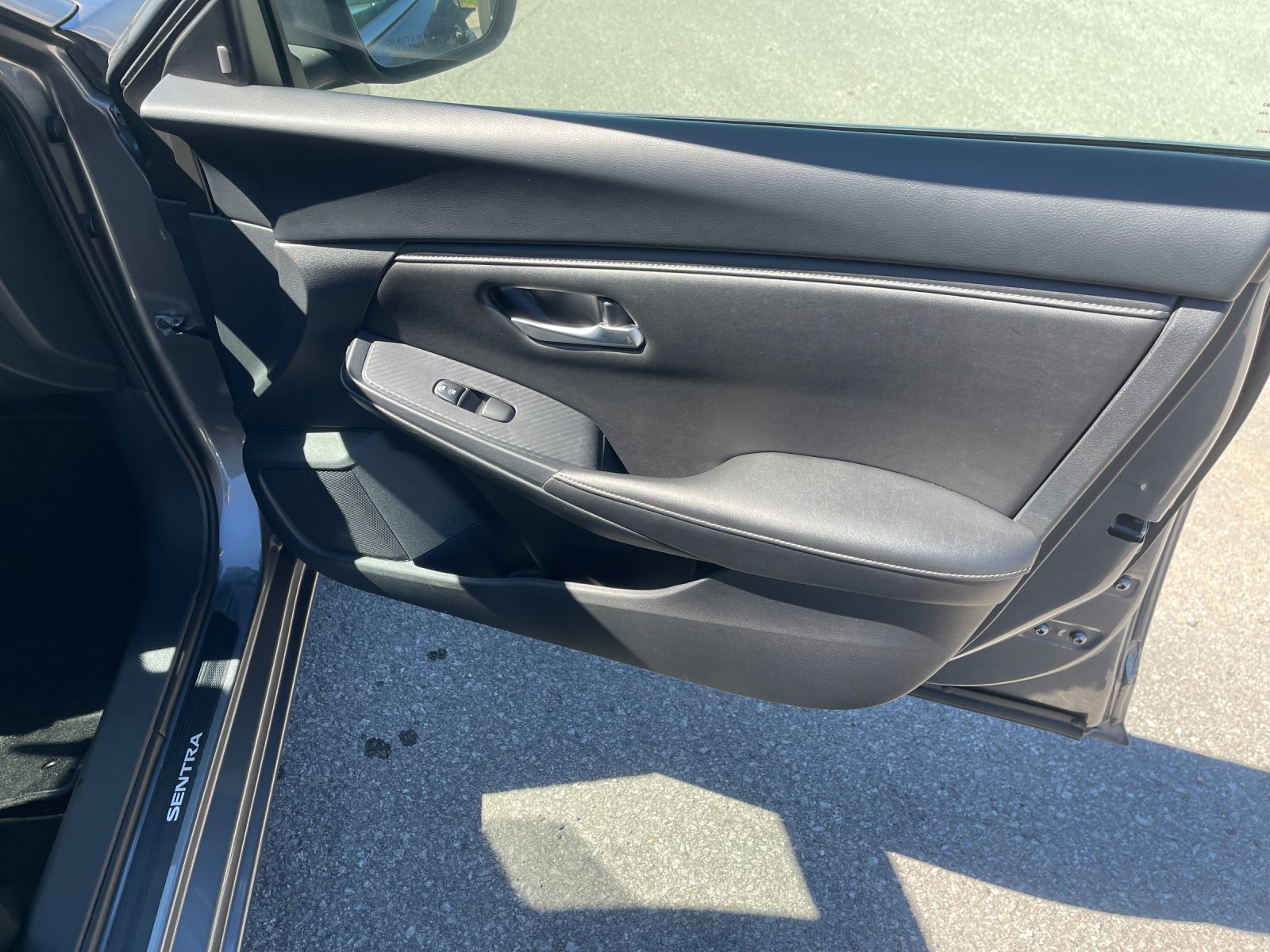 Used 2024 Gray Nissan SV image 18