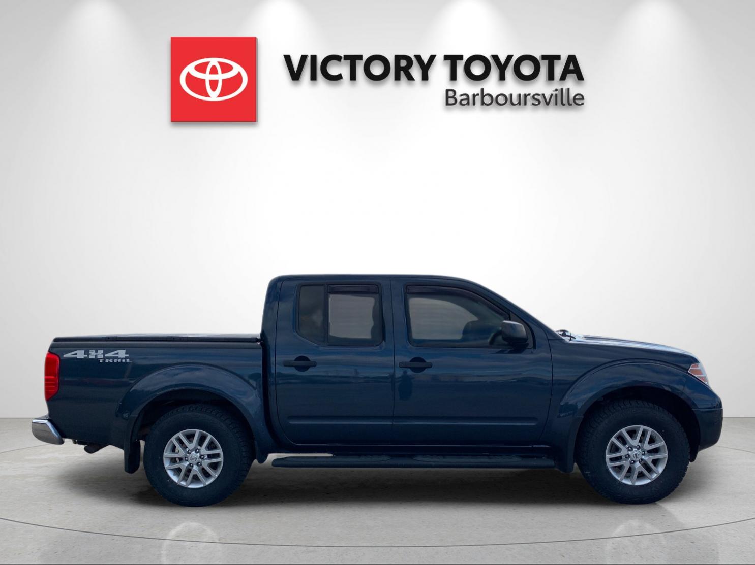 Used 2019 Blue Nissan SV image 6