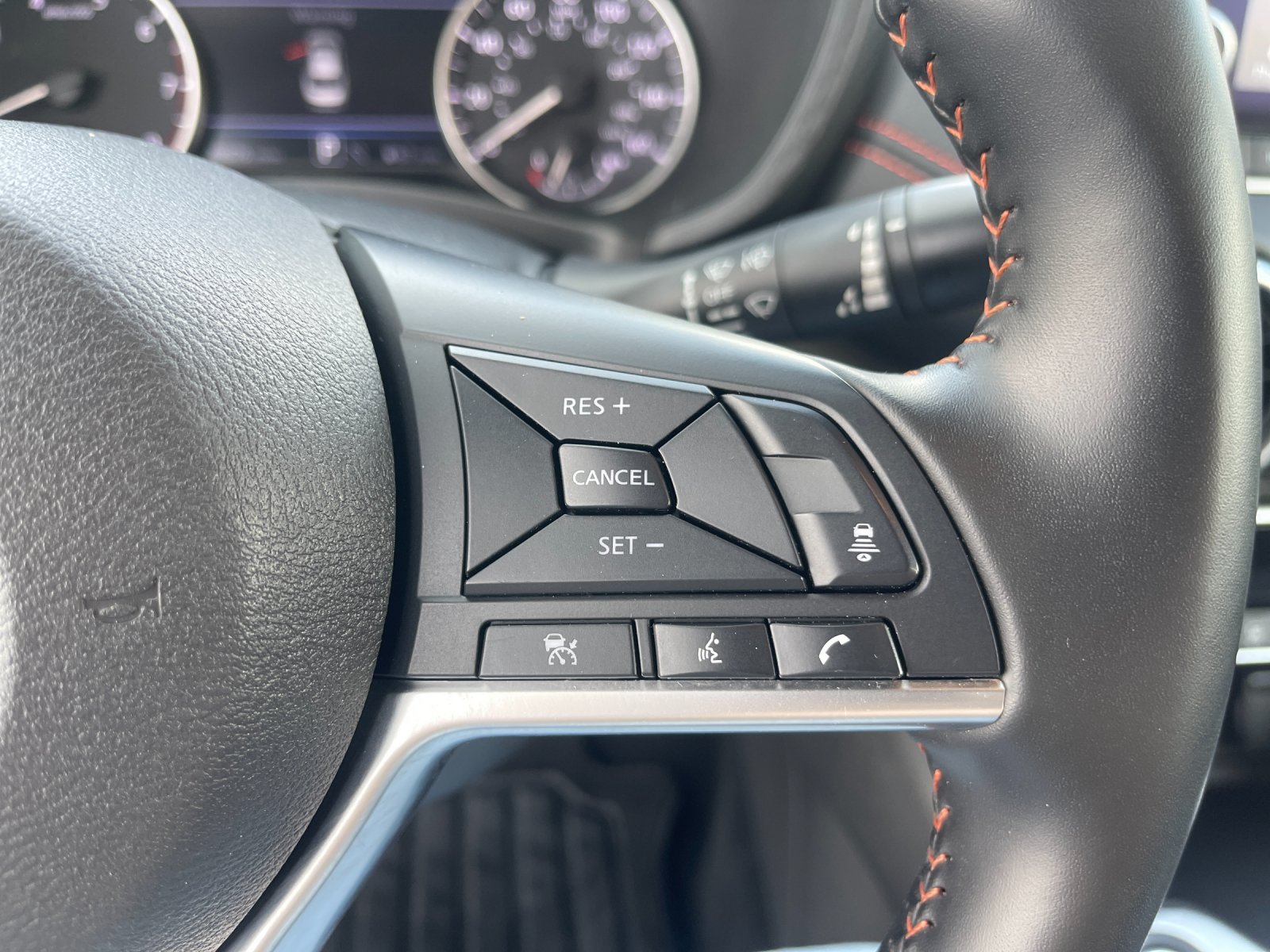 Used 2025 Gray Nissan SR image 26