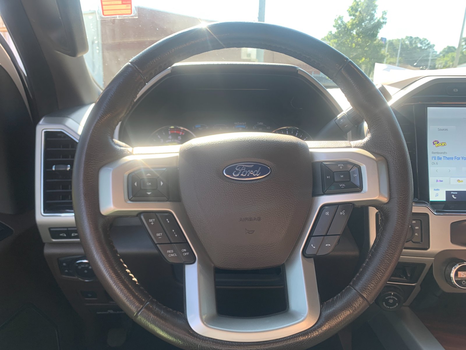 Used 2022 White Metallic Ford King Ranch image 27
