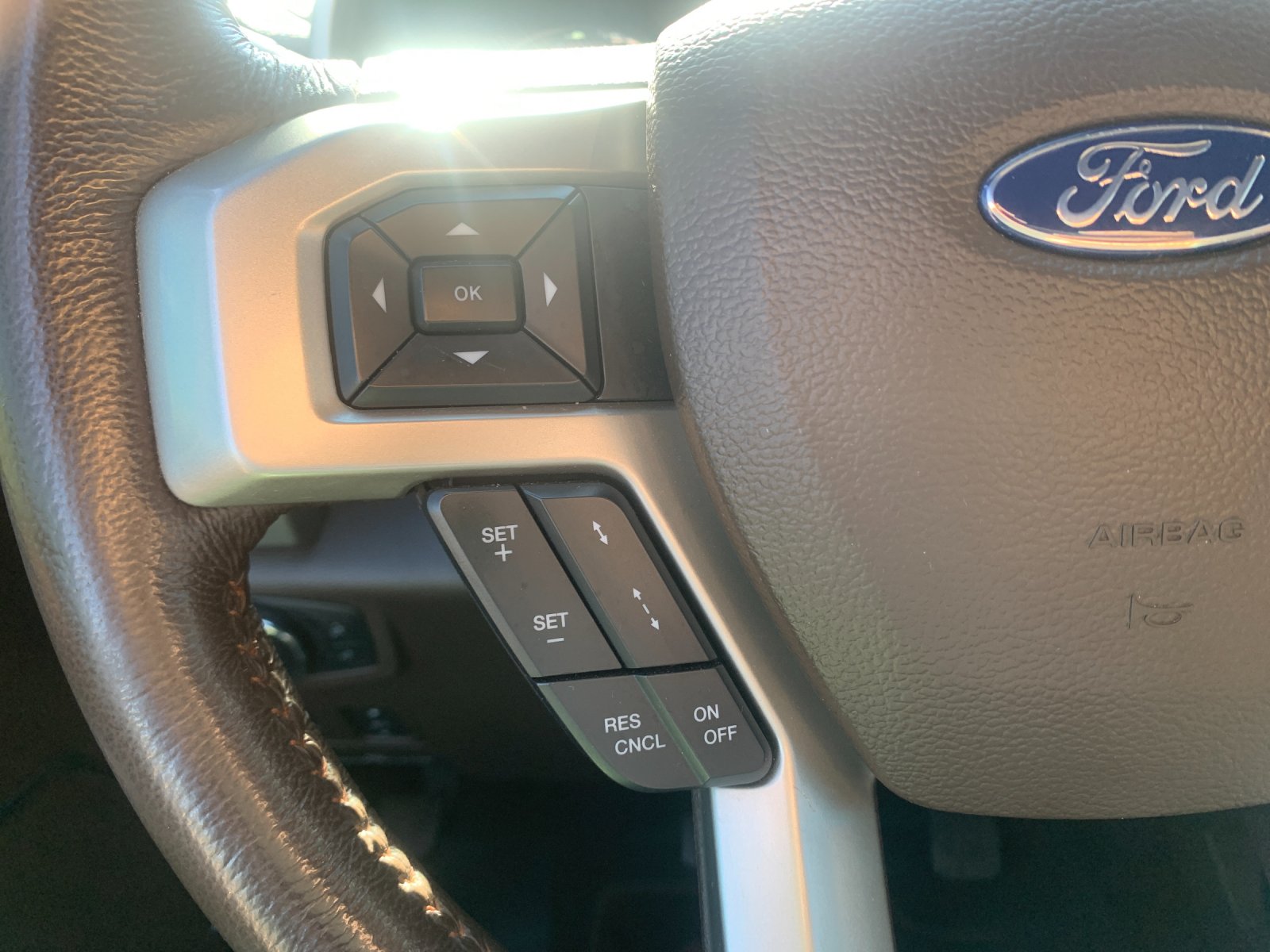 Used 2022 White Metallic Ford King Ranch image 28