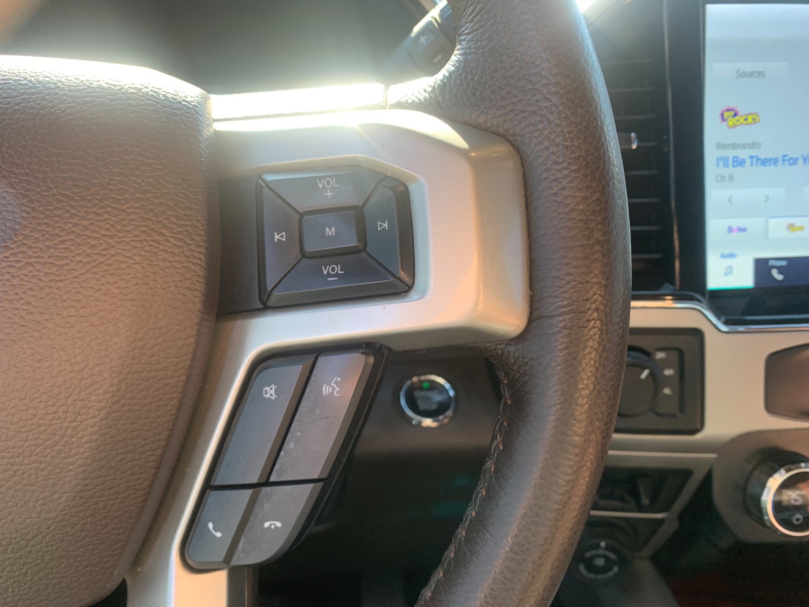 Used 2022 White Metallic Ford King Ranch image 29