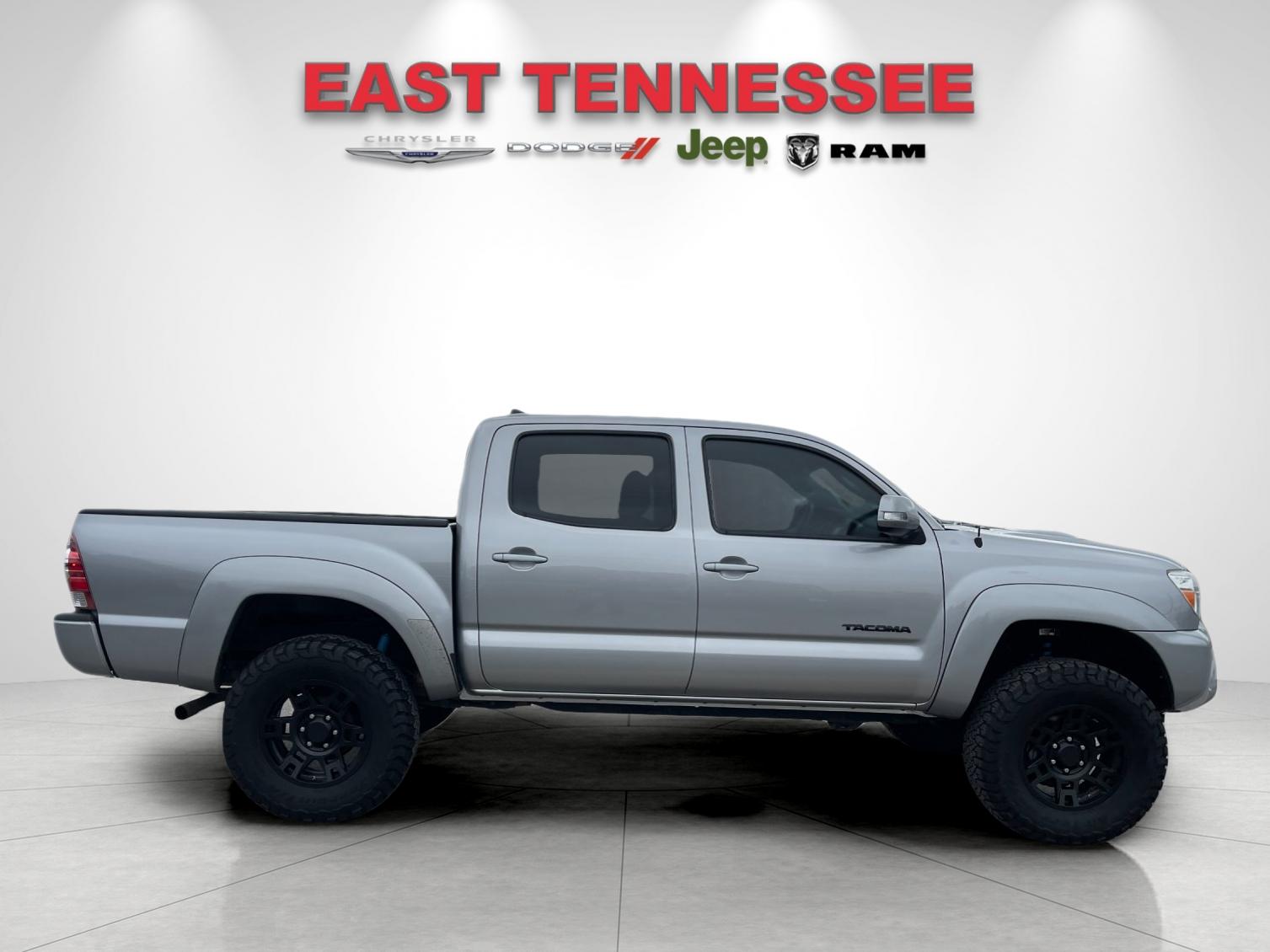 Used 2015 Silver Toyota Base image 2