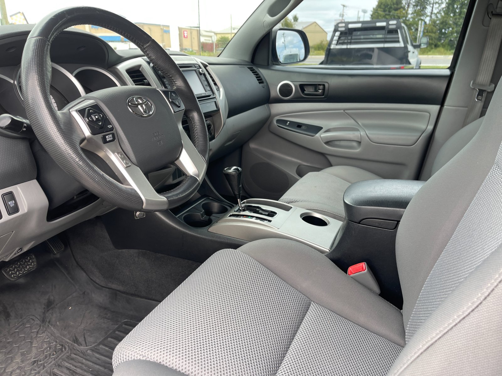 Used 2015 Silver Toyota Base image 10