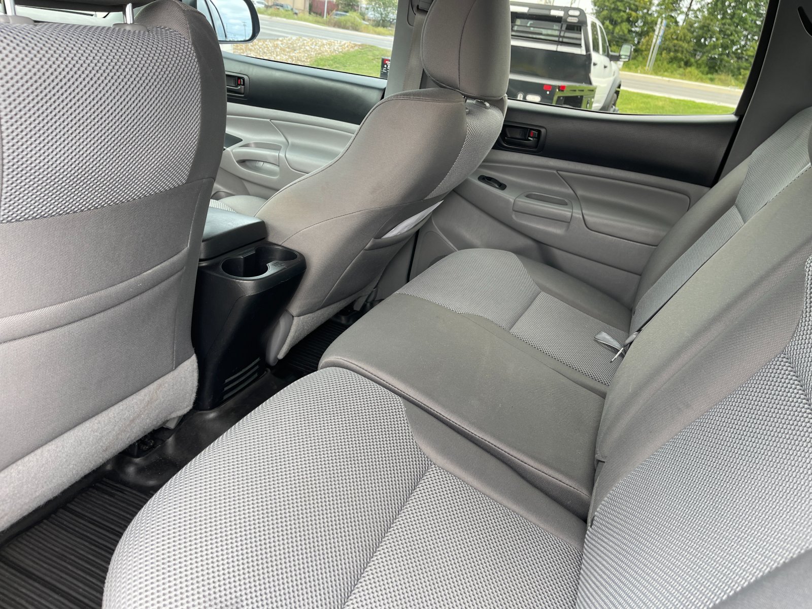 Used 2015 Silver Toyota Base image 13