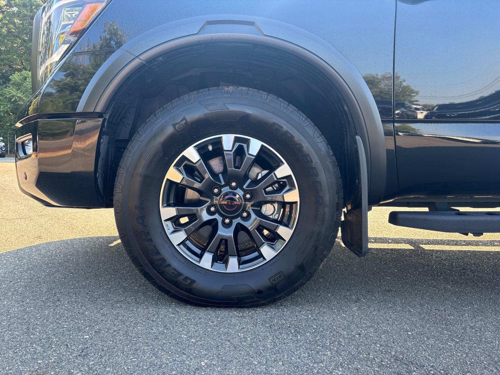 Used 2024 Super Black Nissan PRO-4X image 10