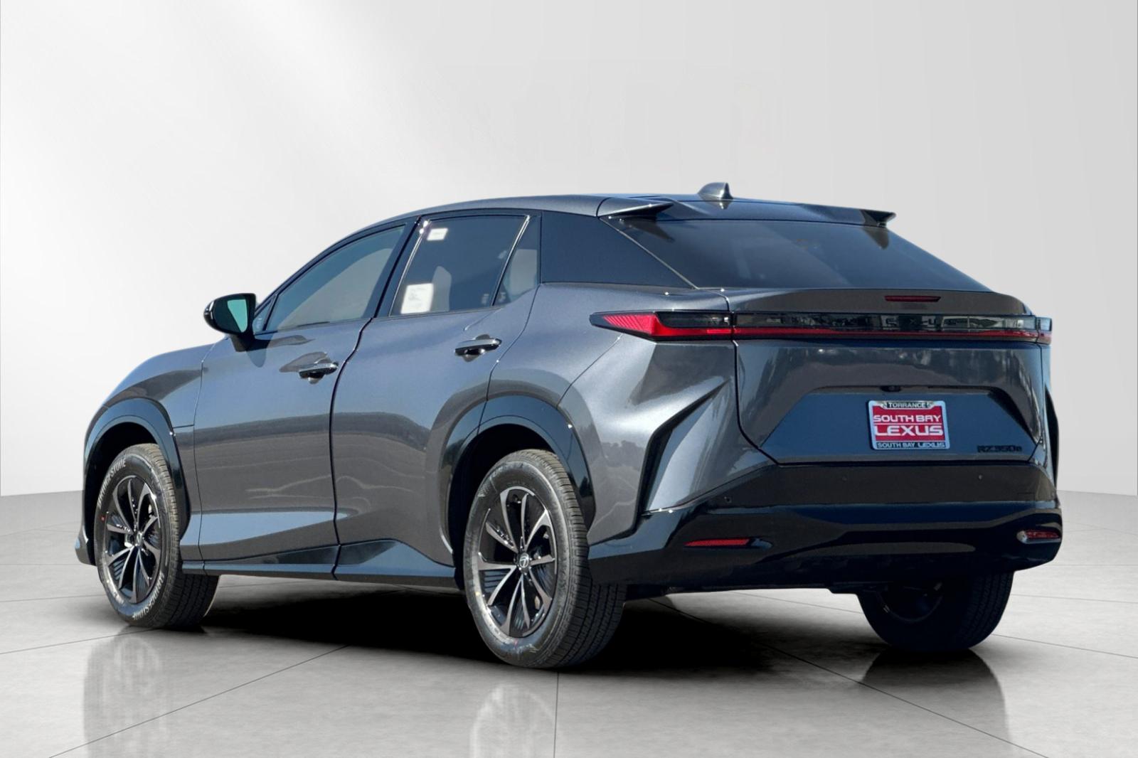 New 2026 Cloudburst Gray Lexus  350e image 4