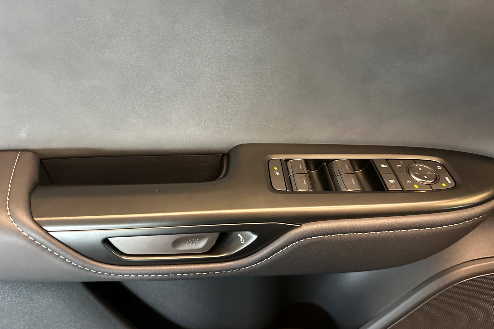 New 2026 Cloudburst Gray Lexus  350e image 11
