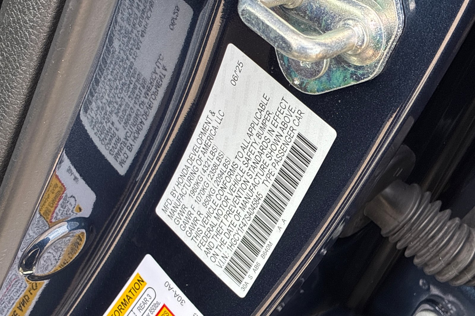 Used 2025 Canyon River Blue Met Honda SE image 45