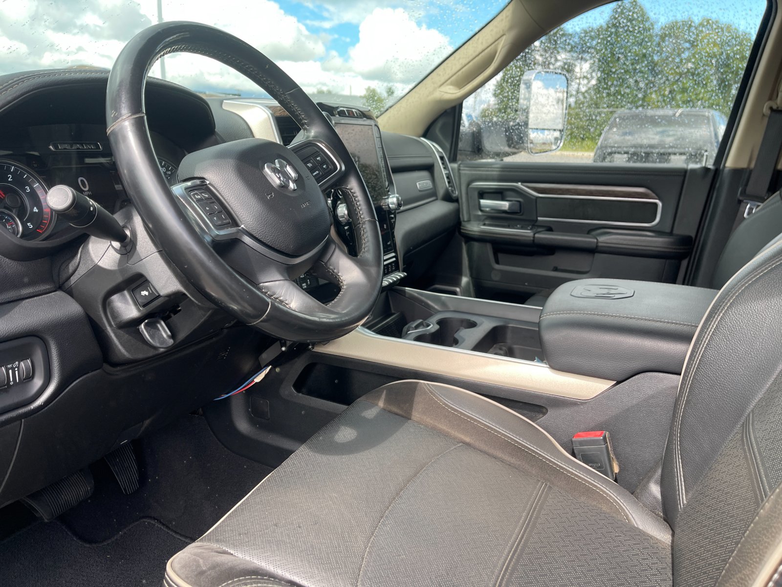 Used 2020 Black Ram Laramie image 10