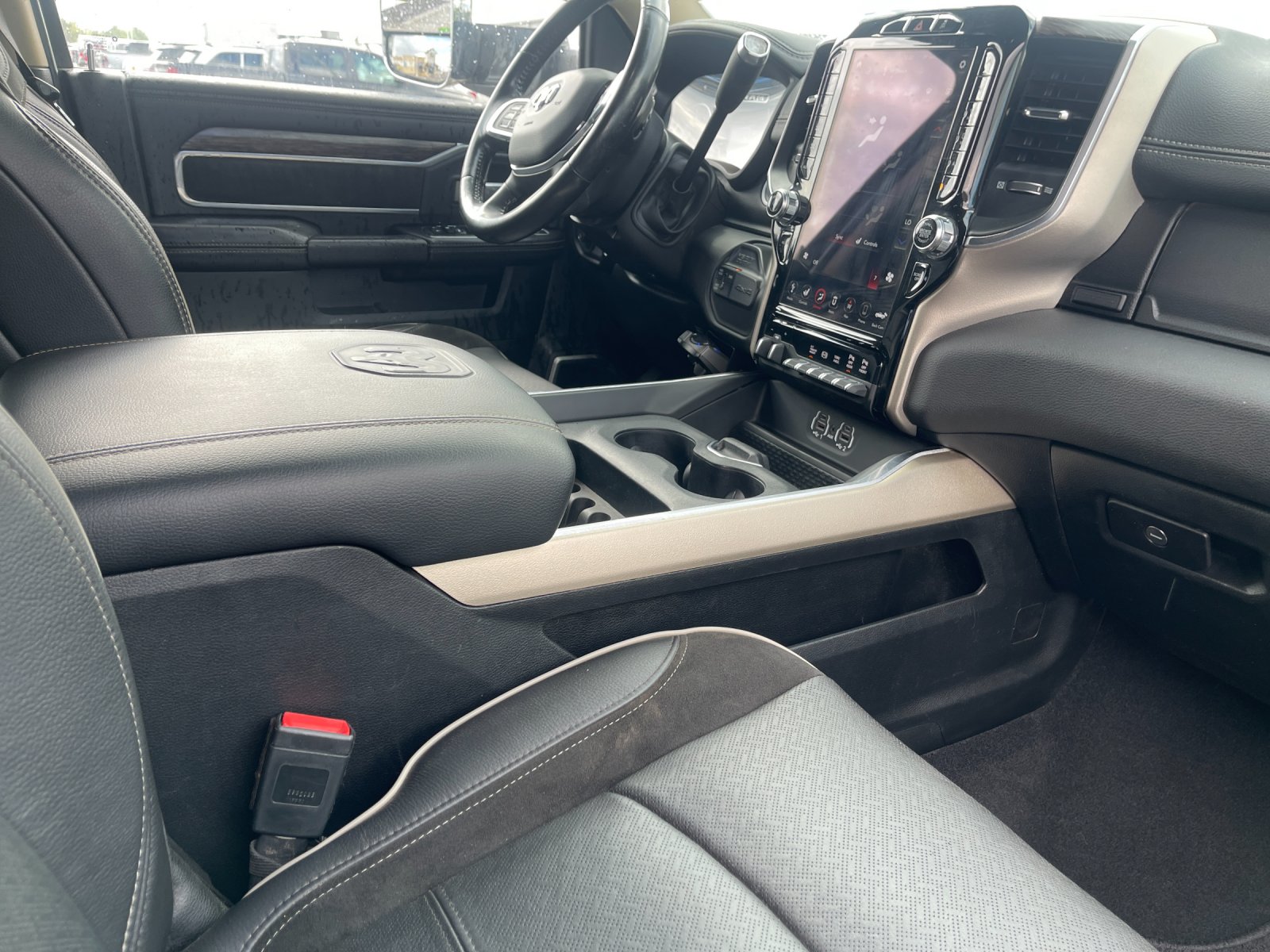 Used 2020 Black Ram Laramie image 17