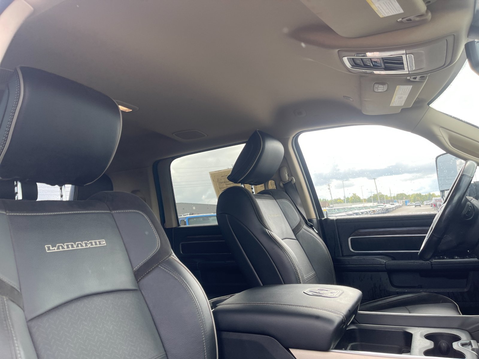 Used 2020 Black Ram Laramie image 18