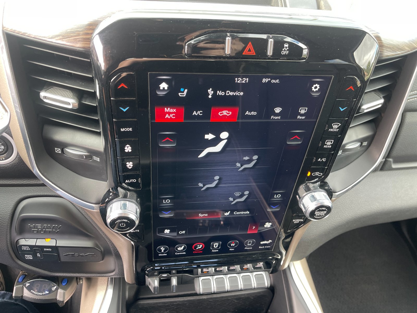 Used 2020 Black Ram Laramie image 20