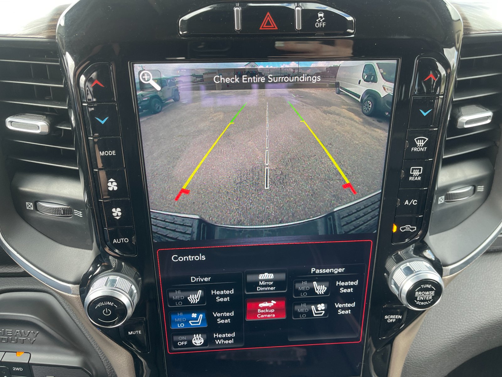 Used 2020 Black Ram Laramie image 22