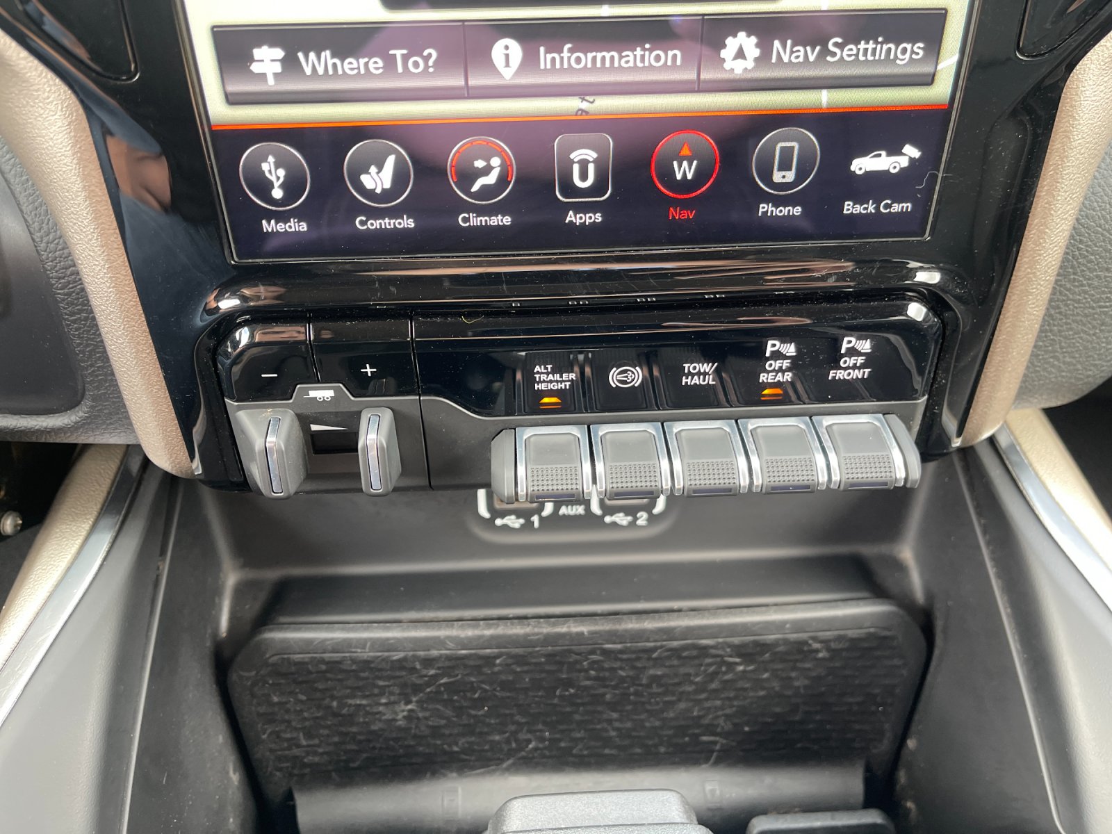 Used 2020 Black Ram Laramie image 23