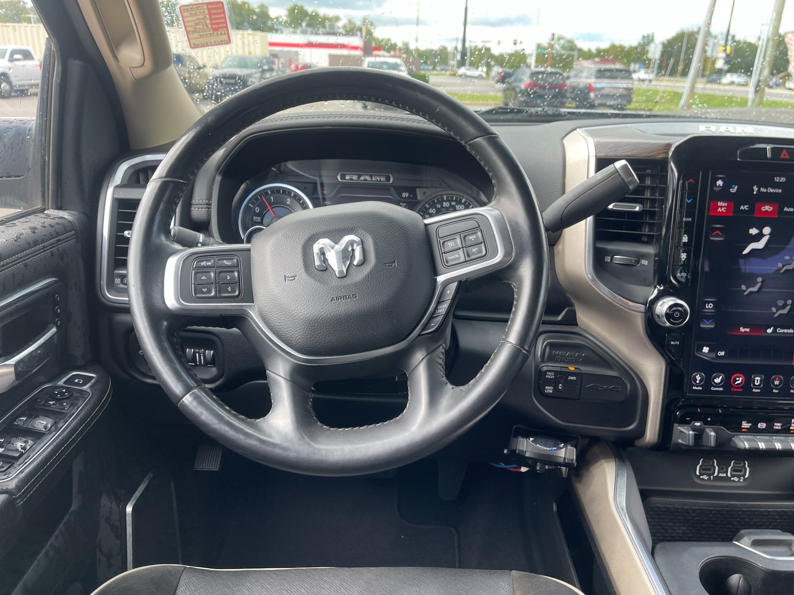 Used 2020 Black Ram Laramie image 16