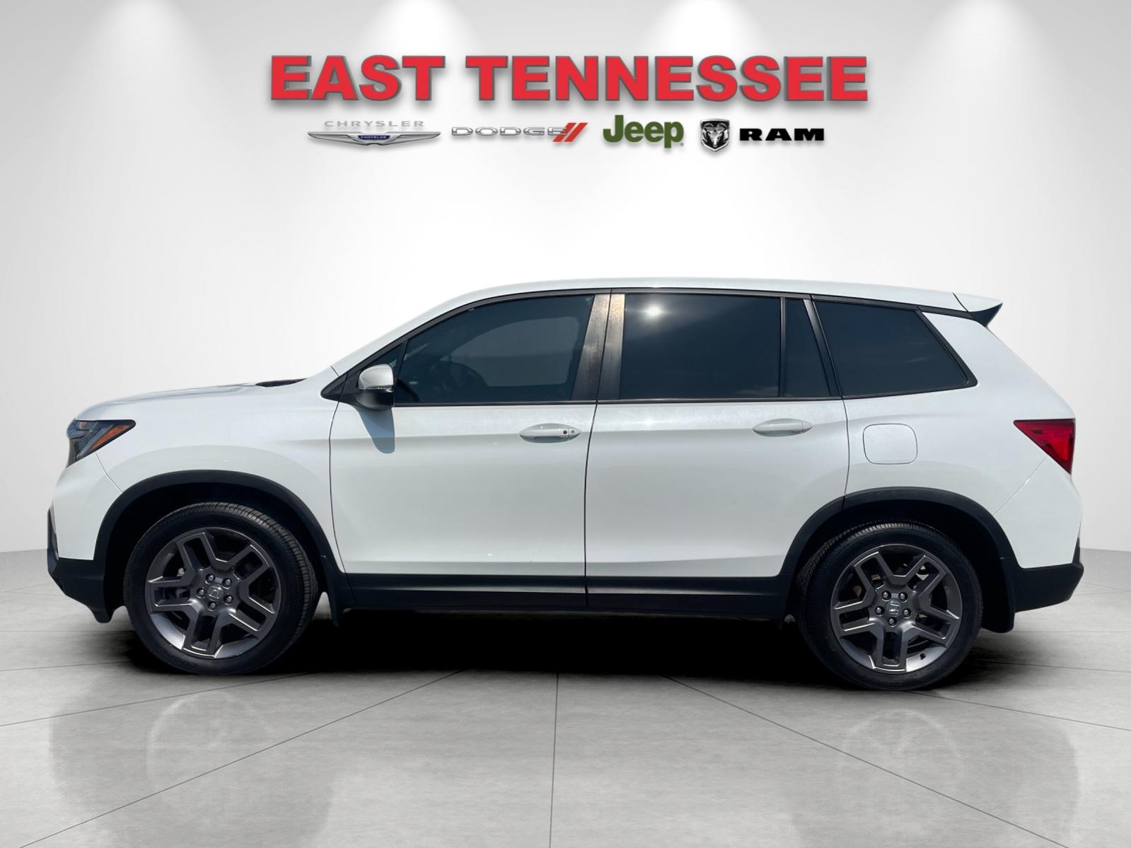 Used 2022 White Honda EX-L image 6