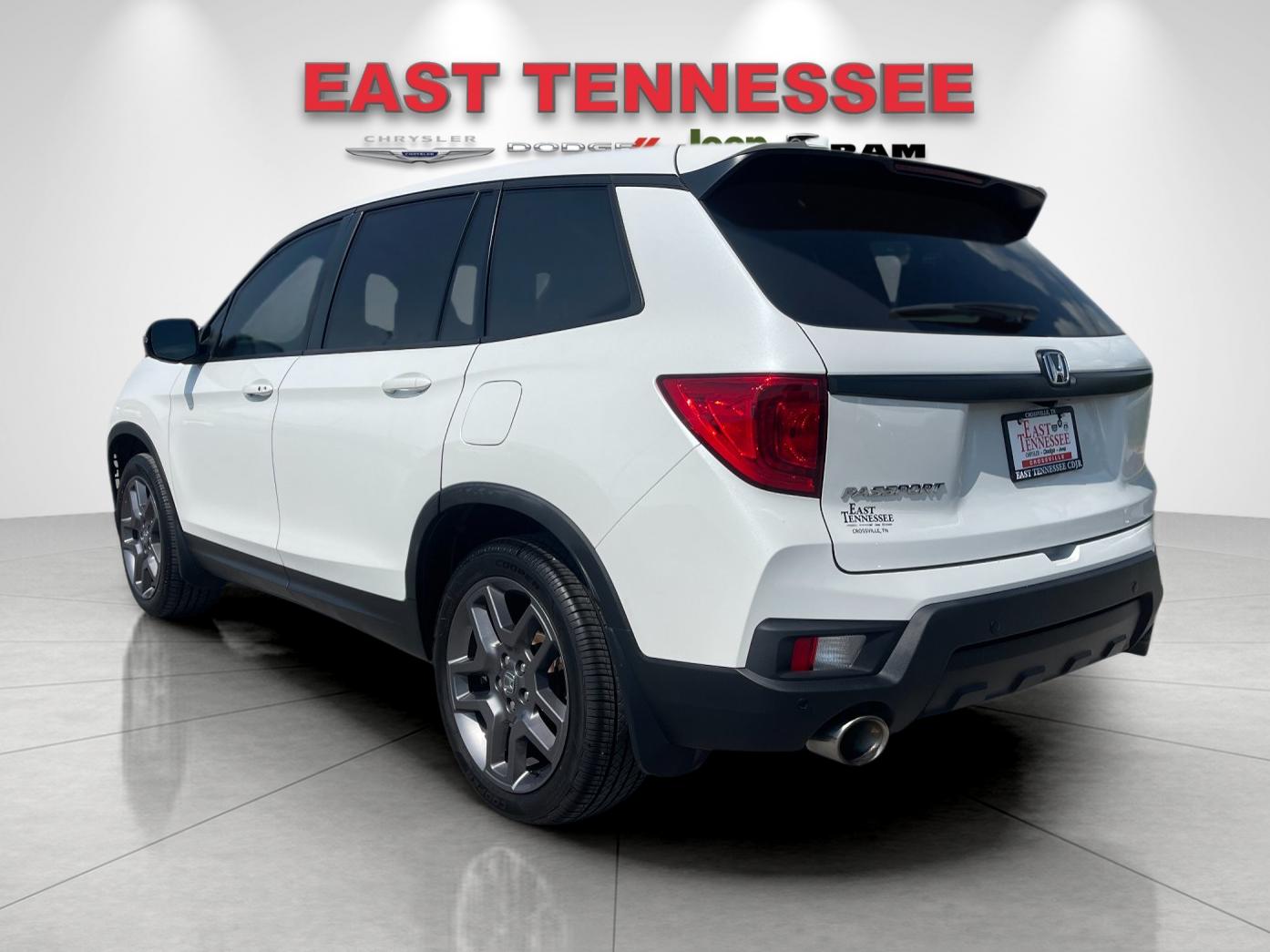Used 2022 White Honda EX-L image 5