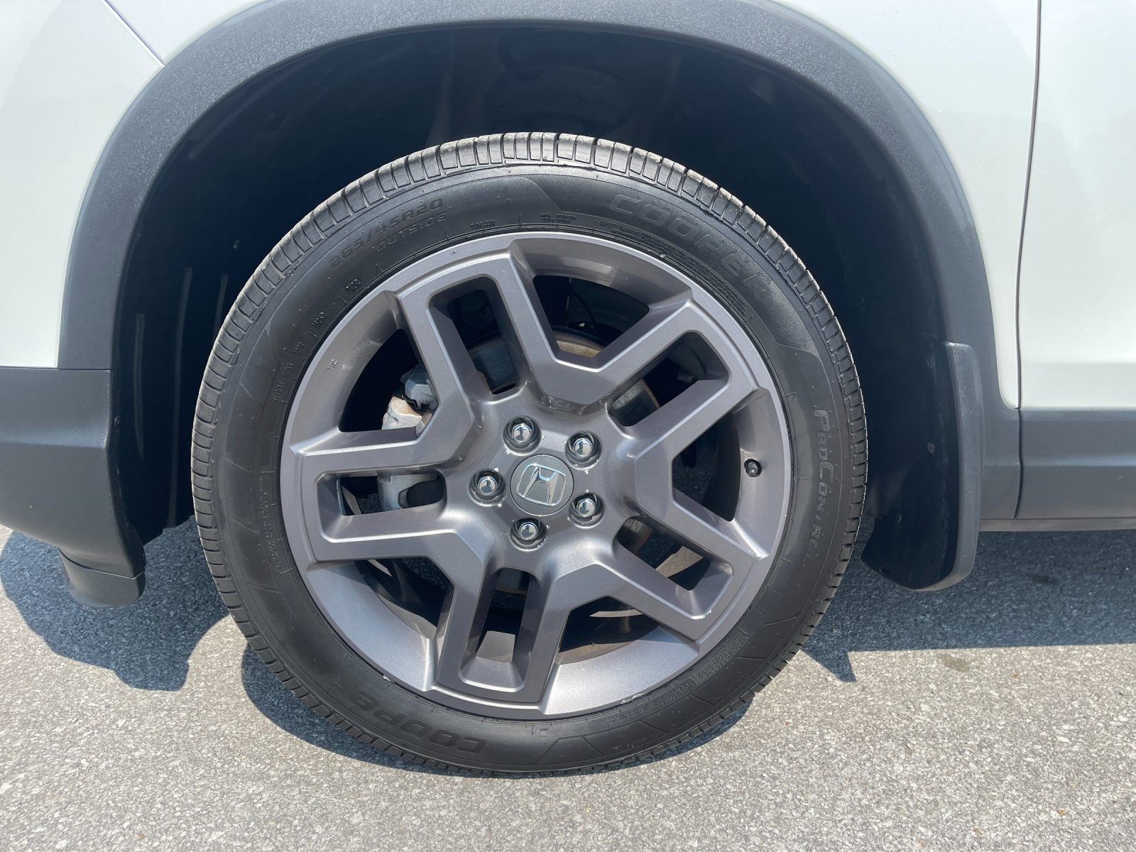 Used 2022 White Honda EX-L image 33