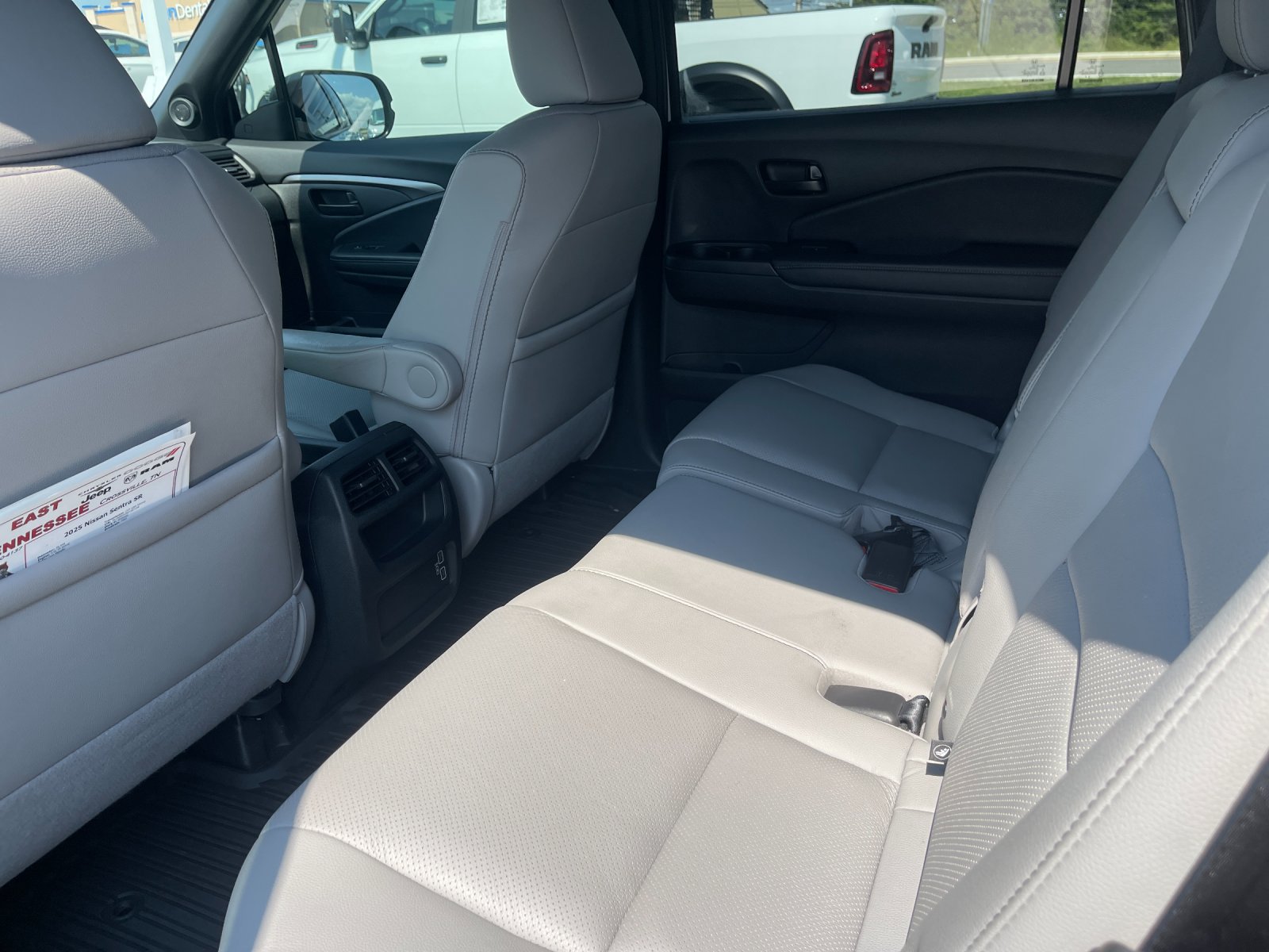 Used 2022 White Honda EX-L image 13
