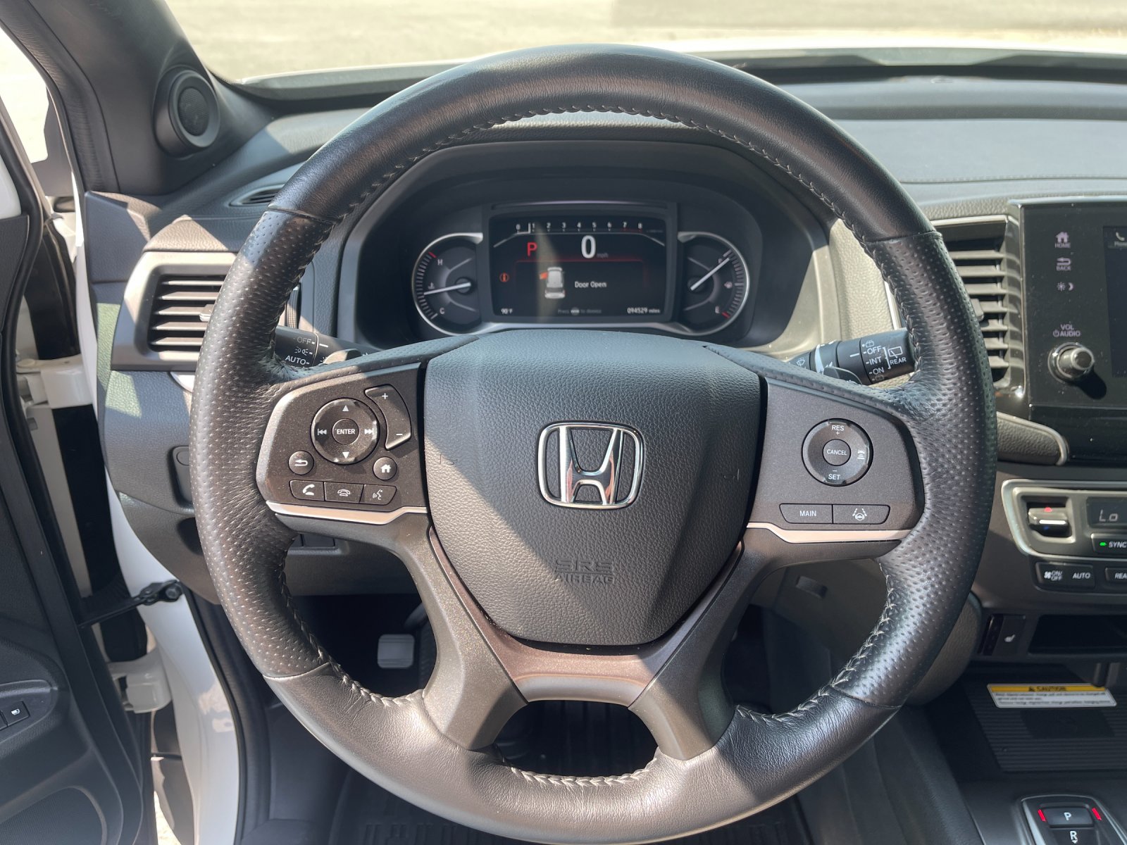 Used 2022 White Honda EX-L image 27