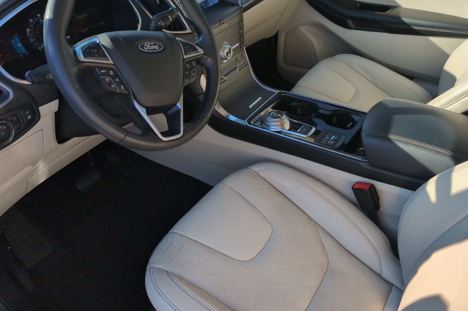 Used 2020 White Ford Titanium image 11