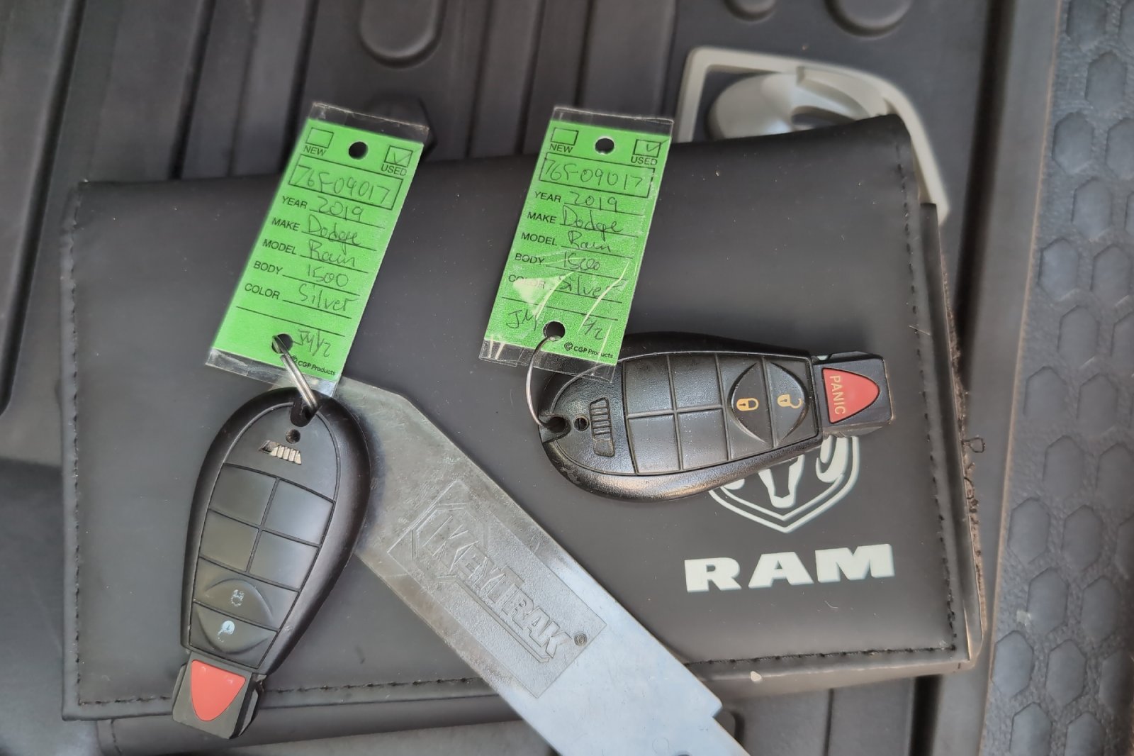 Used 2019 Silver Ram SLT image 9