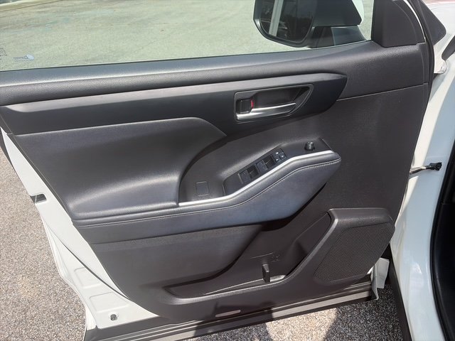 Used 2021 White Toyota XLE image 12
