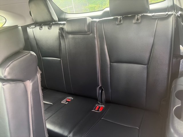 Used 2021 White Toyota XLE image 18