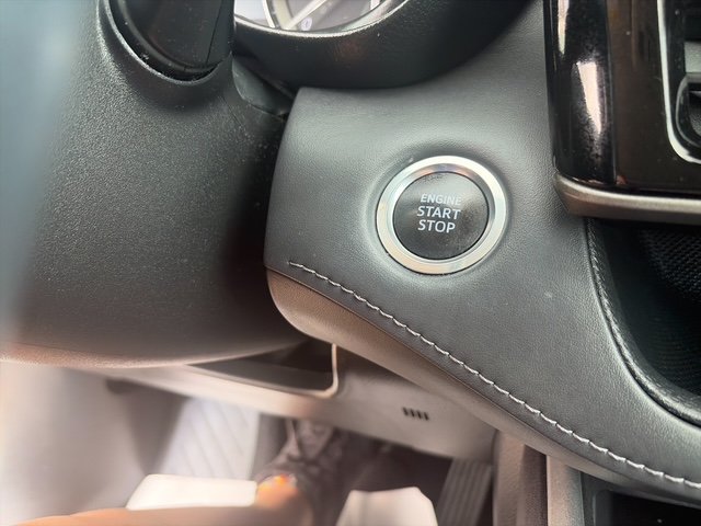 Used 2021 White Toyota XLE image 27