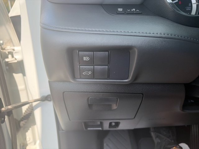 Used 2021 White Toyota XLE image 33