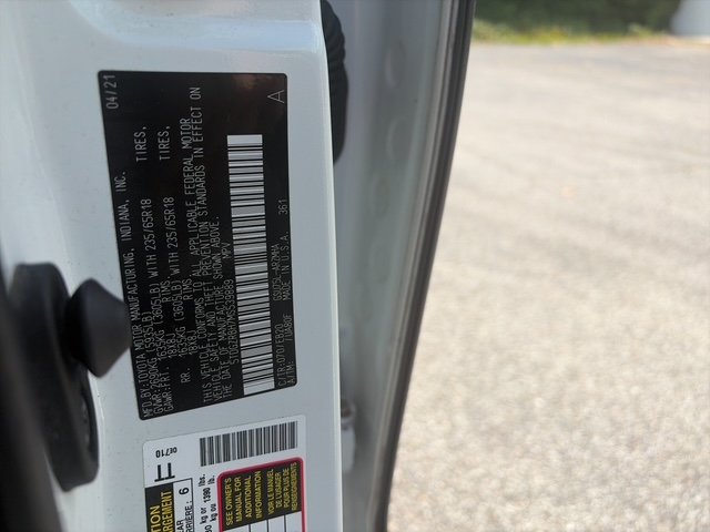Used 2021 White Toyota XLE image 34
