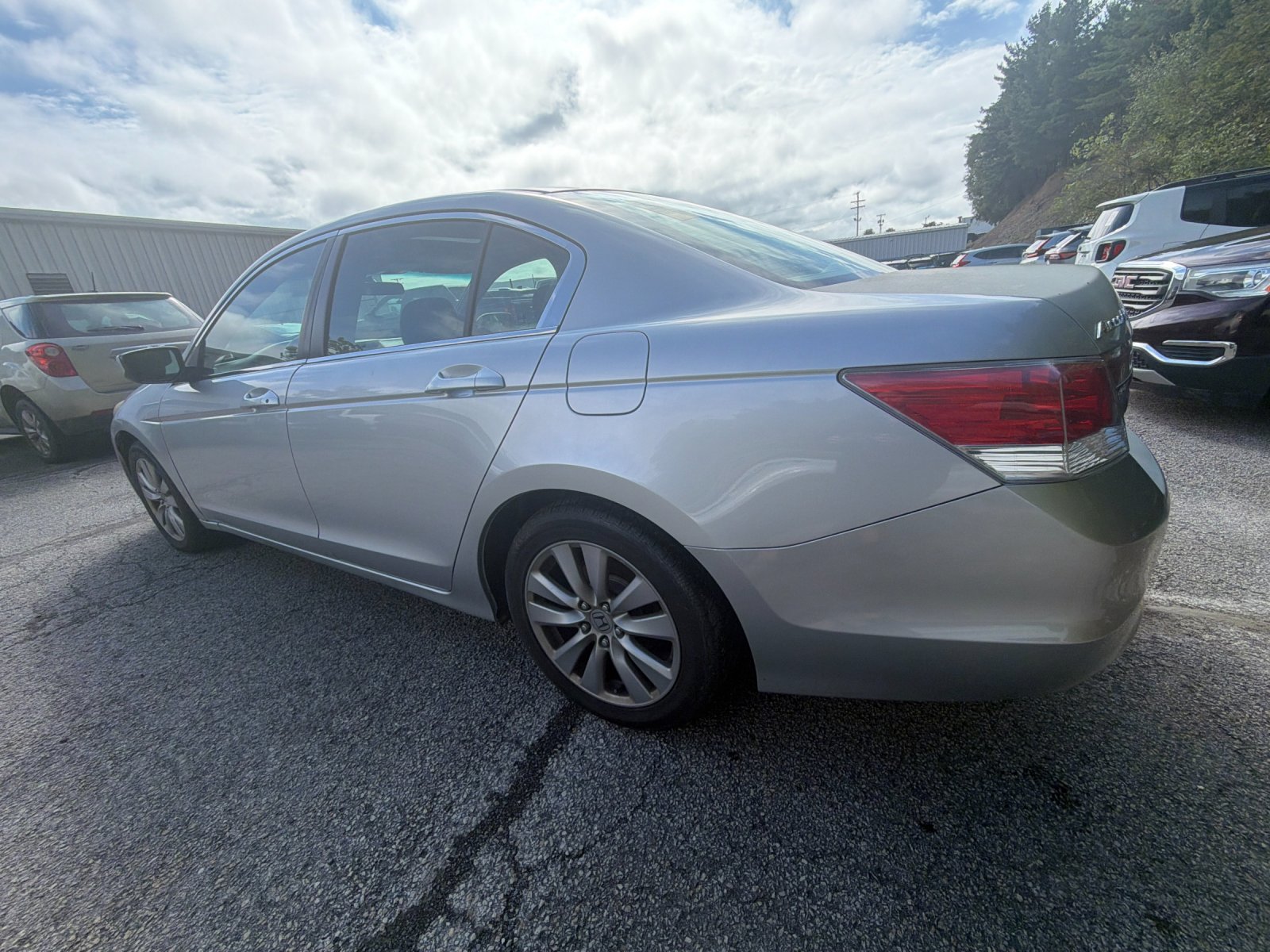 Used 2012 Alabaster Silver Metallic Honda EX image 3
