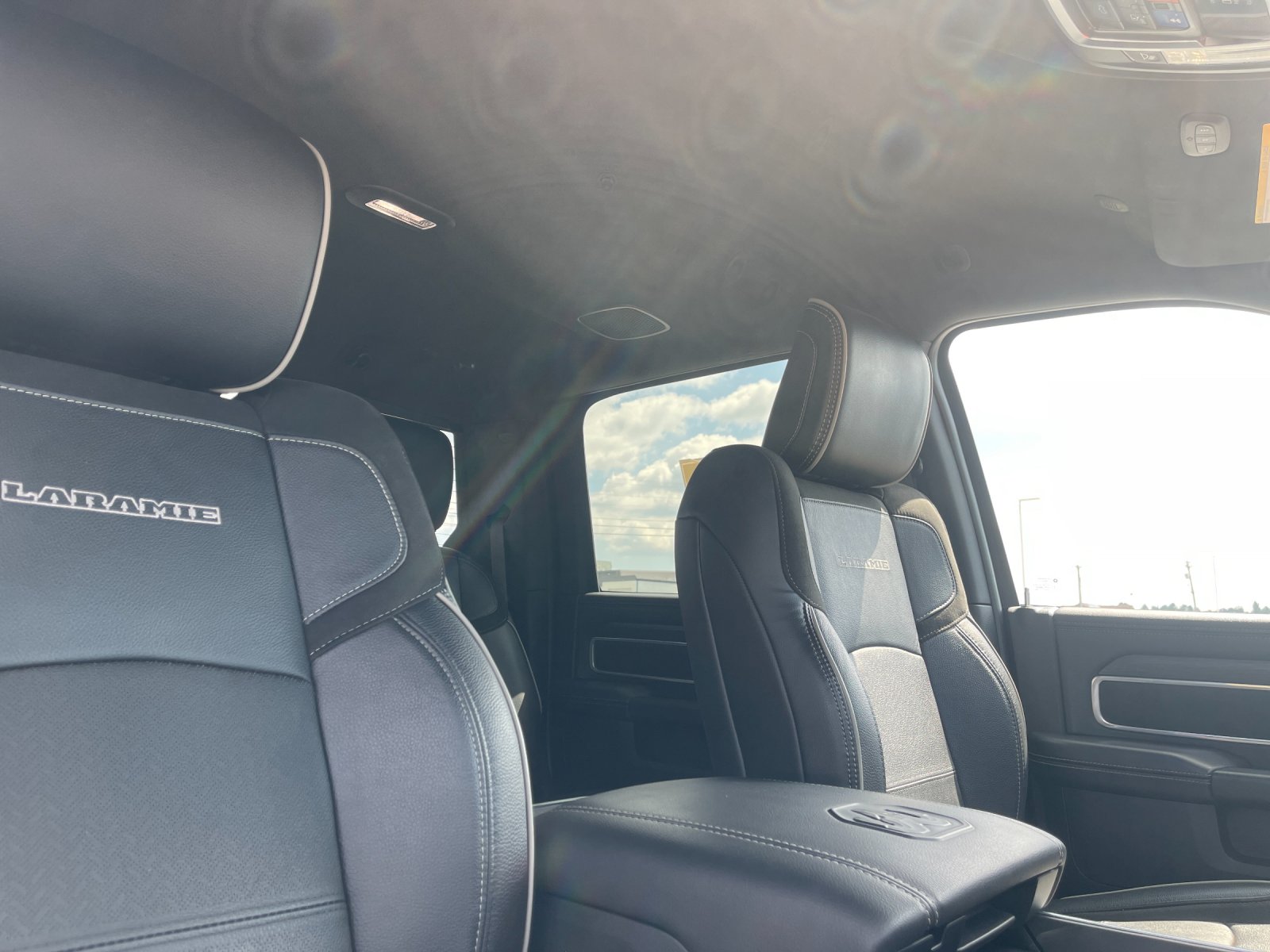 Used 2023 Blue Ram Laramie image 18
