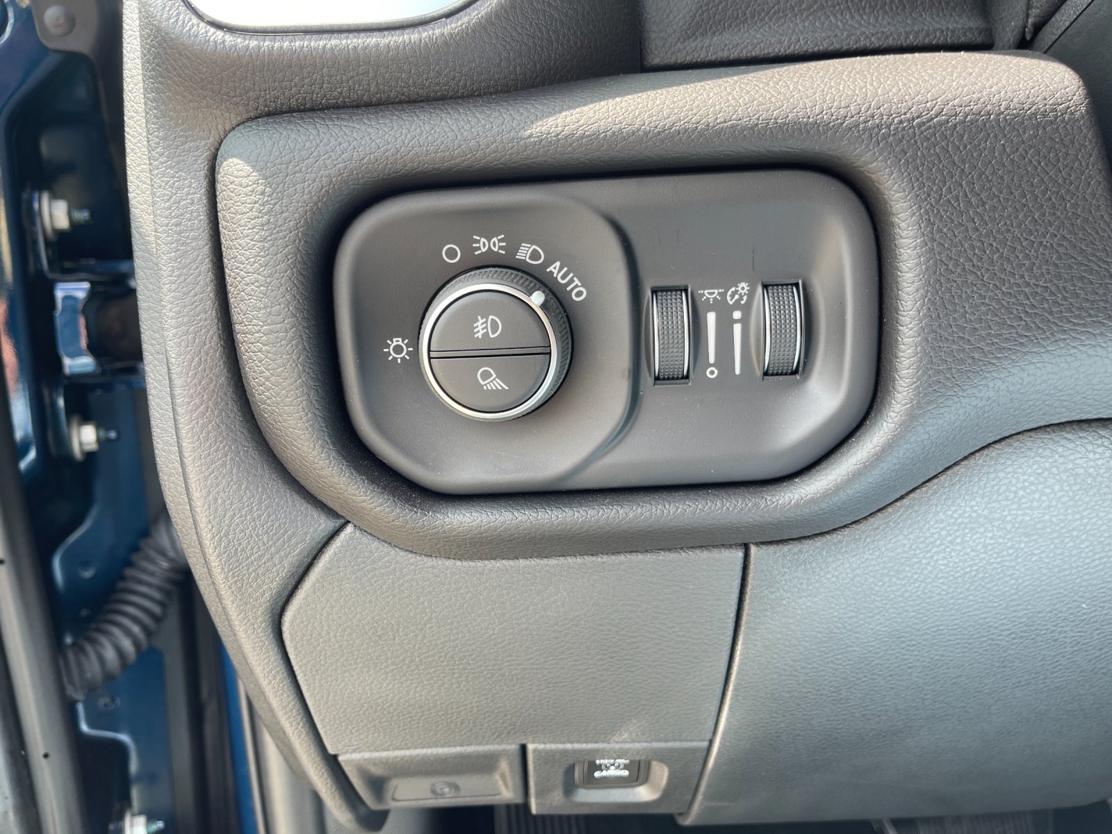 Used 2023 Blue Ram Laramie image 31