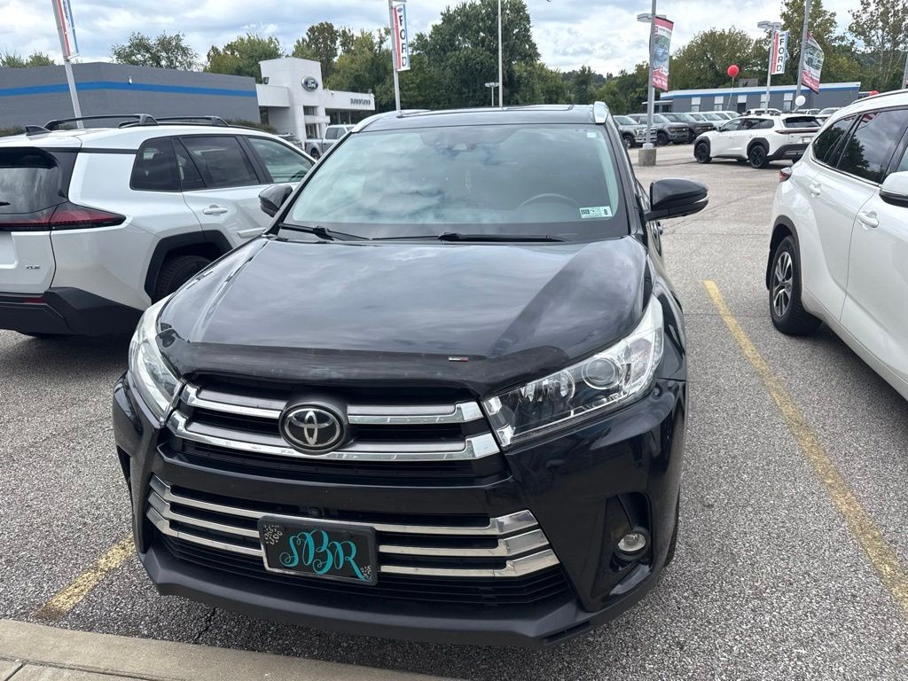 Used 2019 Black Toyota Limited Platinum image 2