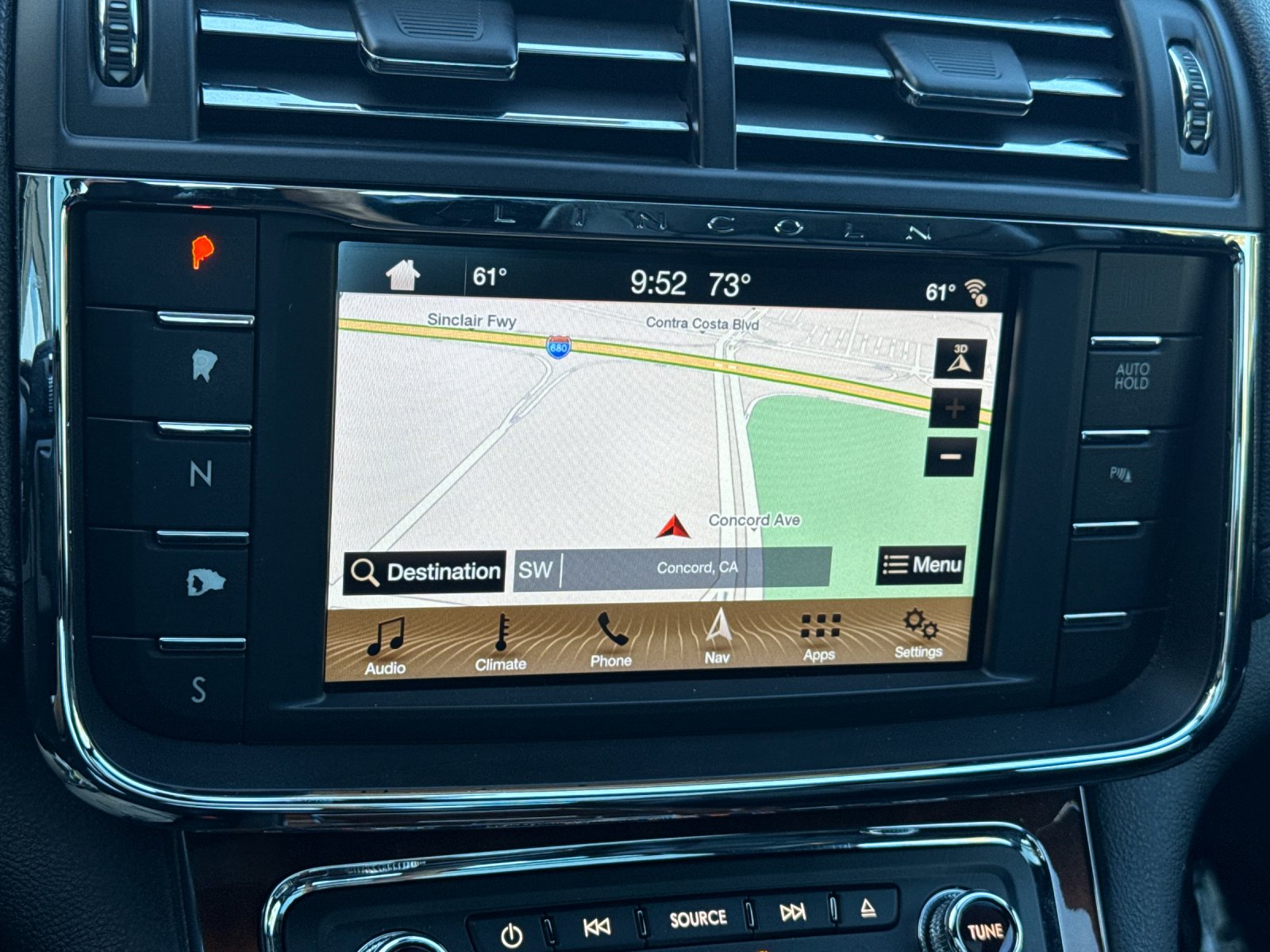 Used 2017 Gray Lincoln Select image 17
