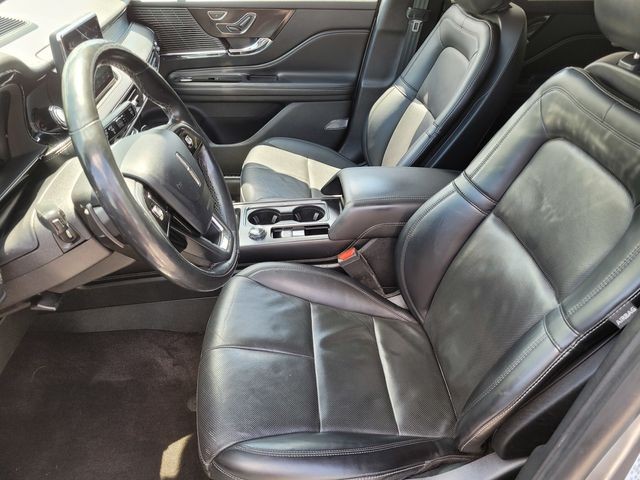 Used 2022 Silver Lincoln Standard image 16