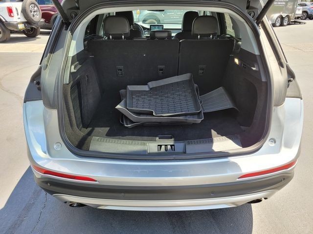 Used 2022 Silver Lincoln Standard image 46