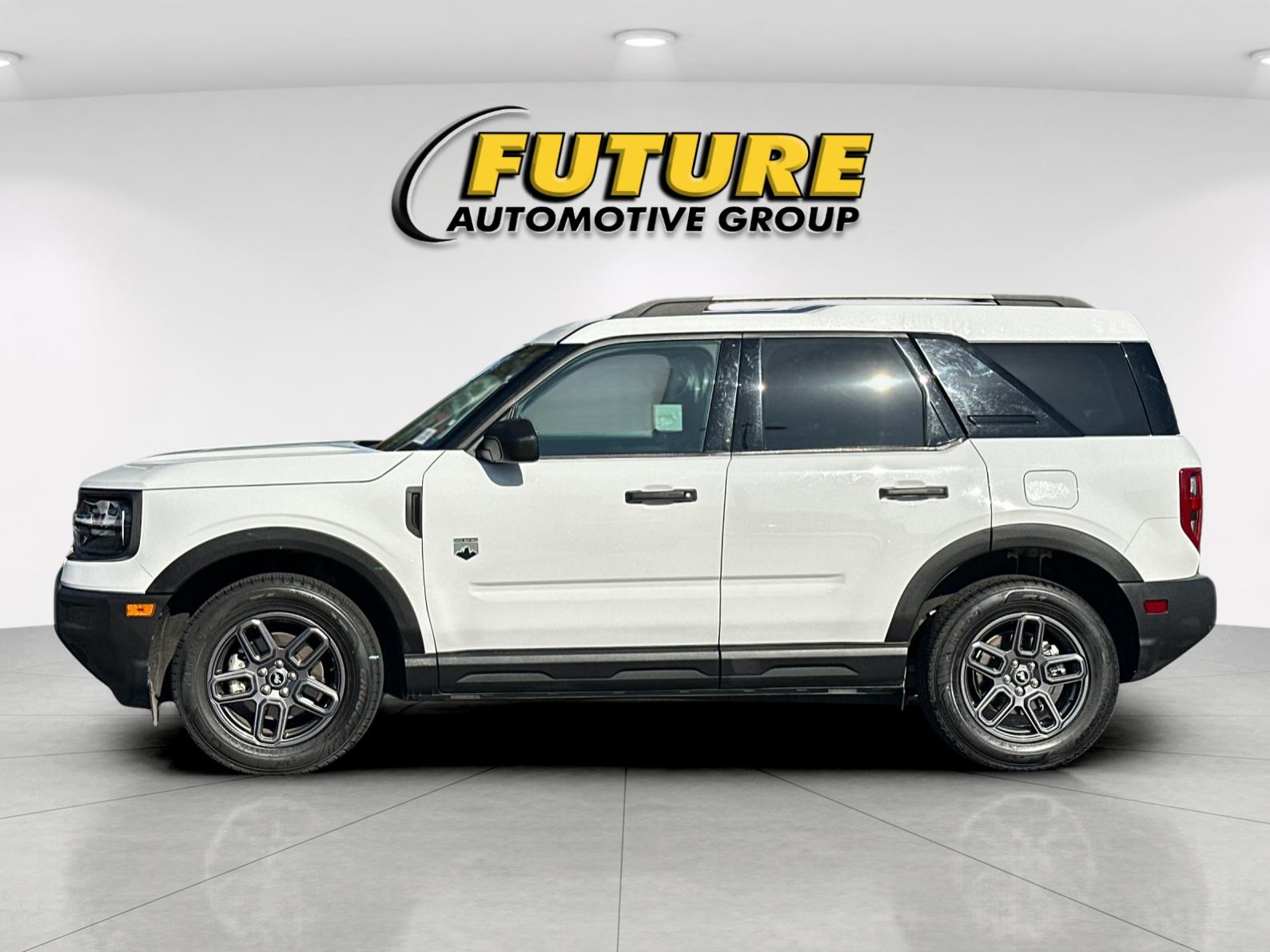 Used 2025 White Ford Big Bend image 6