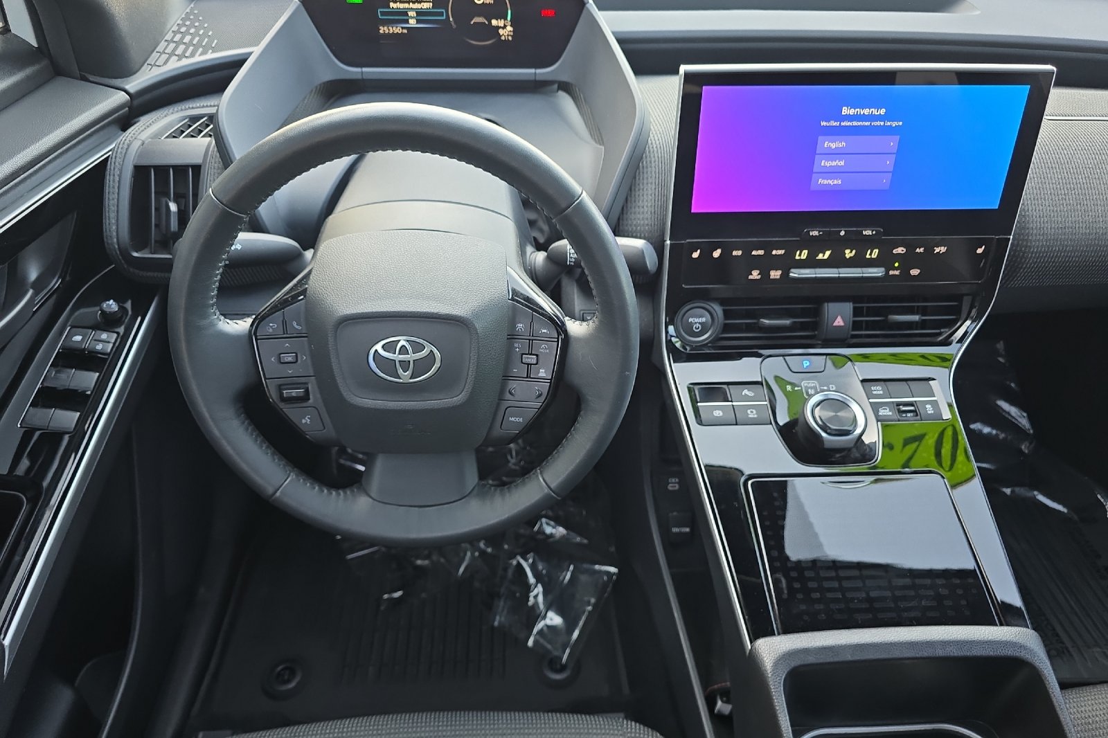 Used 2023 Beige Toyota XLE image 11