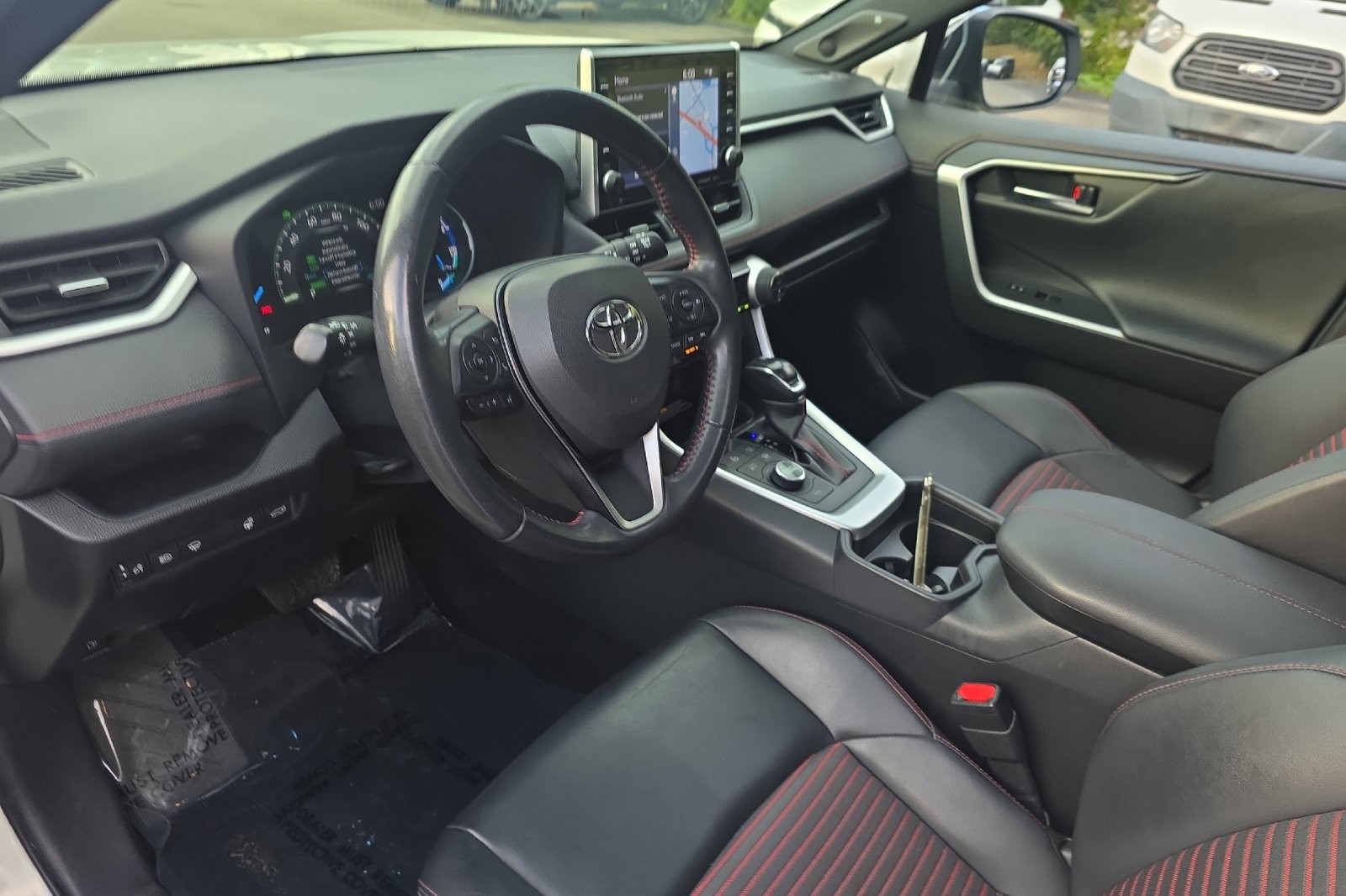 Used 2021 Blizzard Pearl w/Midnight Black Roof Toyota XSE image 11