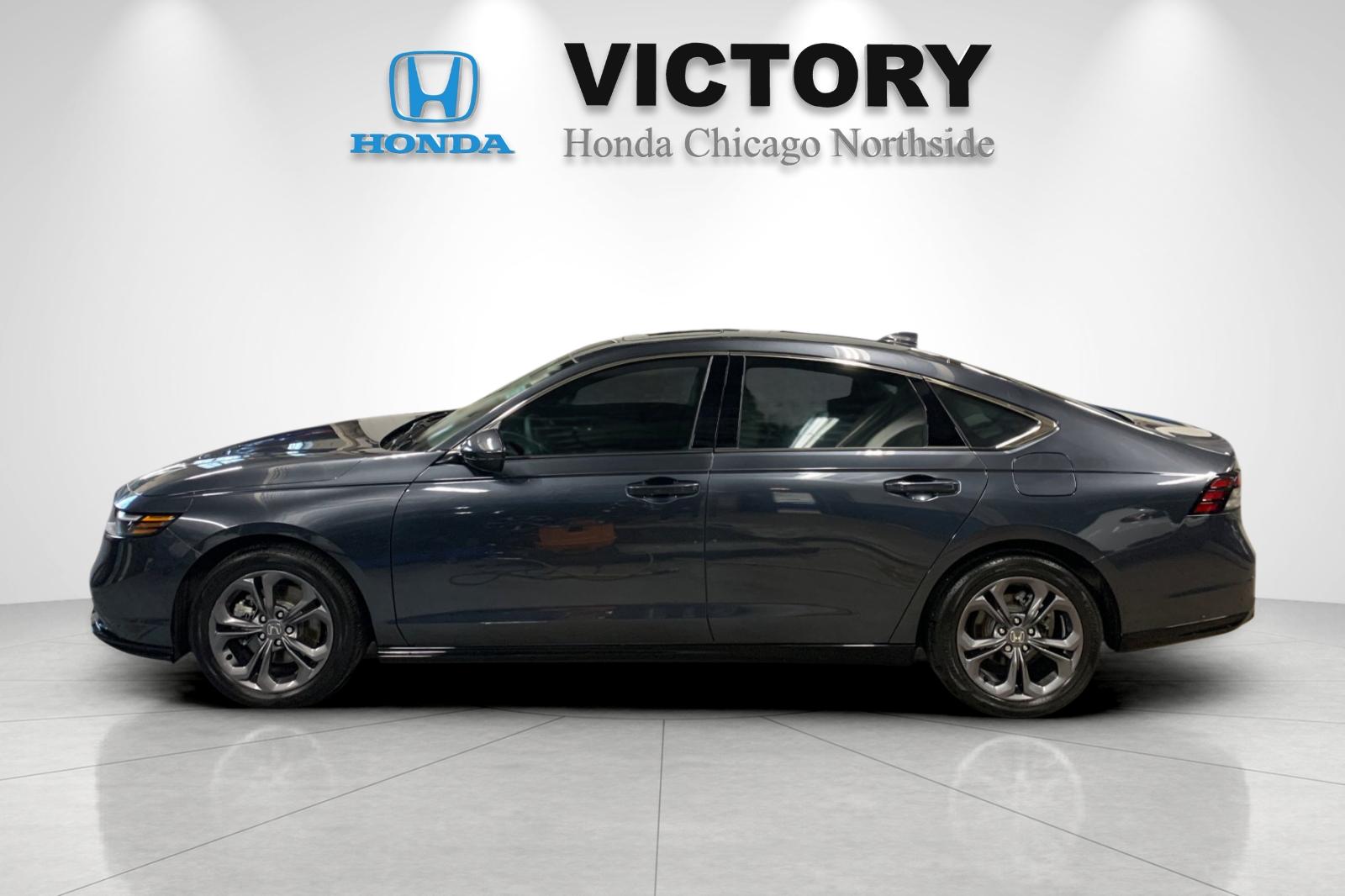 Certified Used 2025  Honda EX-L image 6